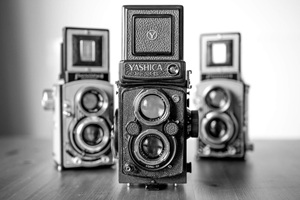 Kurz práce v tmavej komore – klasické vyvolávanie fotografií mokrým procesom | Bratislava